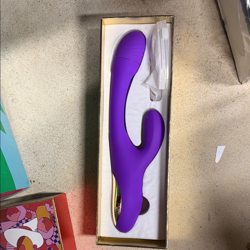 Spot - Picture 2 of 2